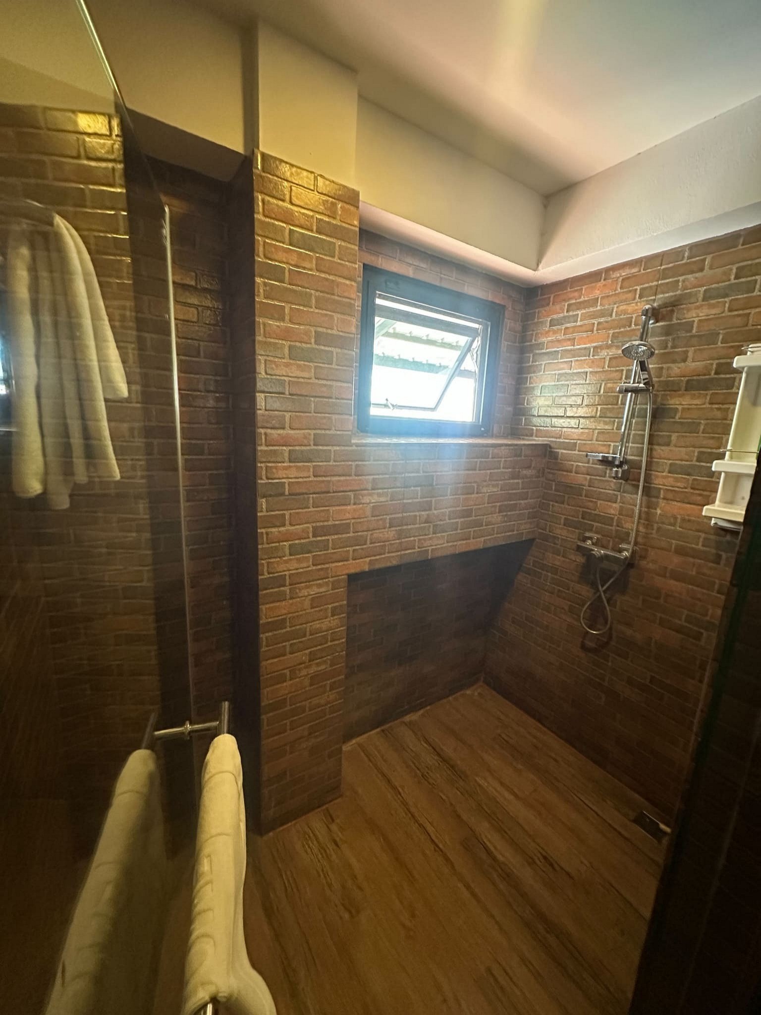 V20 Boutique Hotel