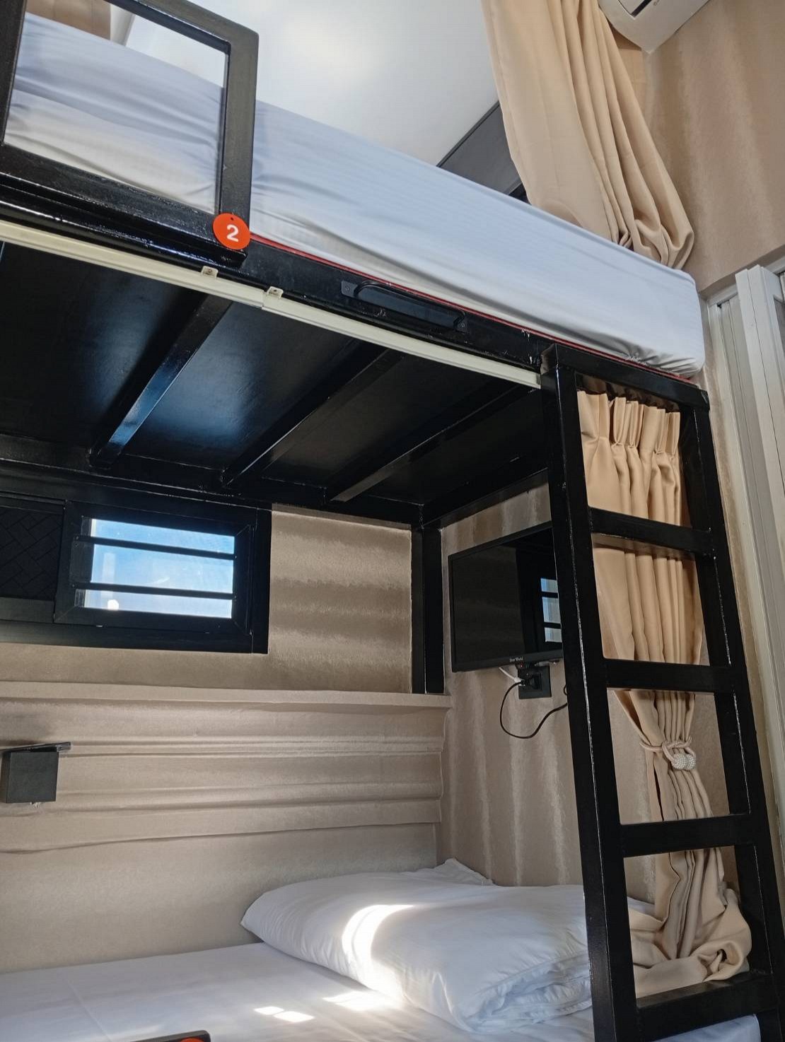 V20 Boutique Hotel