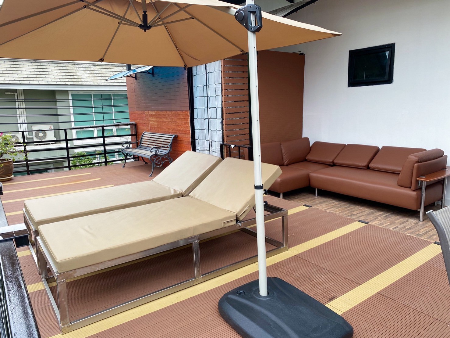 V20 Boutique Hotel